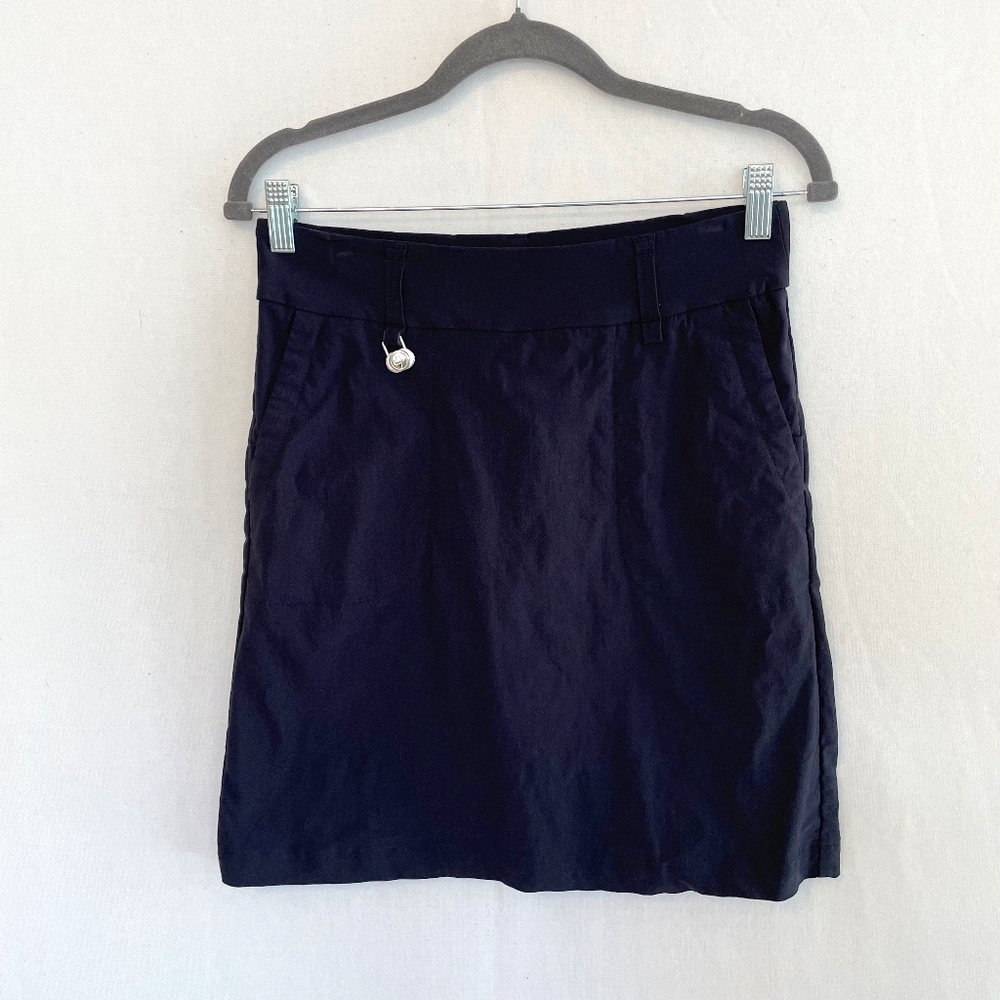 DAILY SPORTS Womens Size 4 Black Golf Skort Attached Ball Marker Pockets Stretch